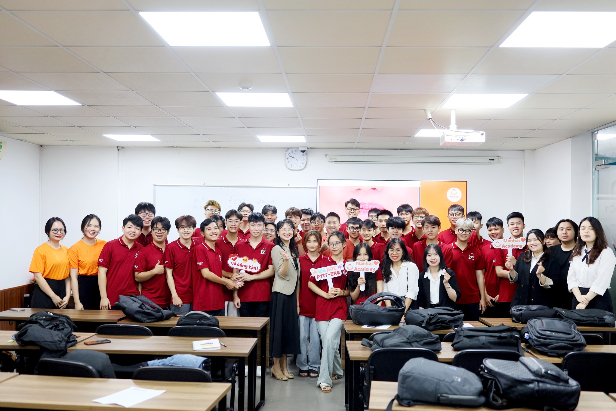 Học tiếng Nhật cùng với sinh viên